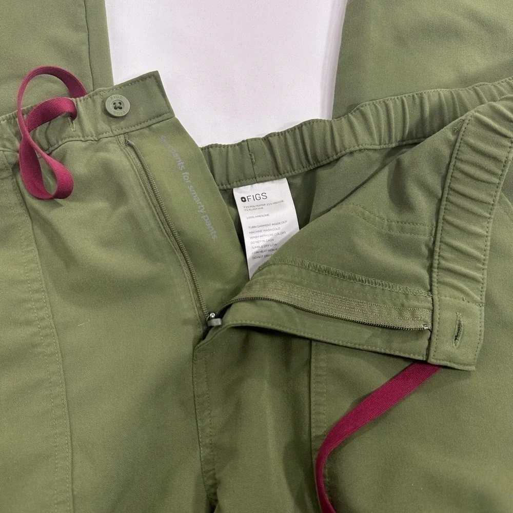 Figs Cairo cargo scrub pants green size L